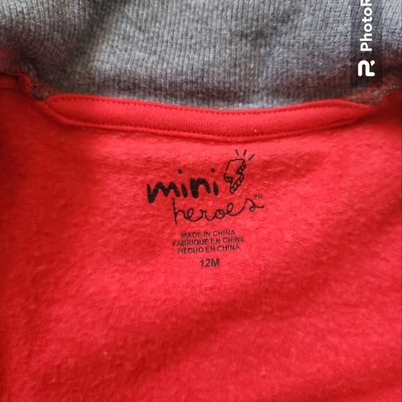 💜3/$20 Mini Heroes sweater size 12M unisex - Picture 3 of 6